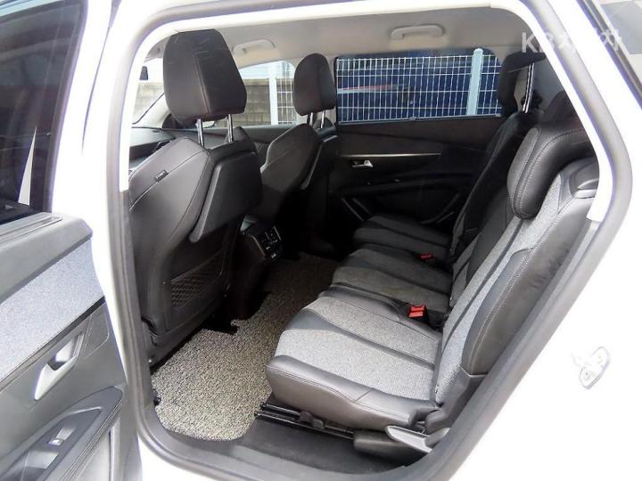 Peugeot 5008 1.5 Blue HDi Allure 7