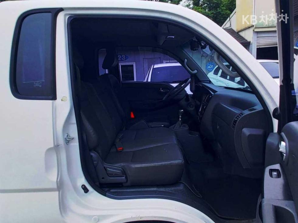 2014 - kia bongo iii