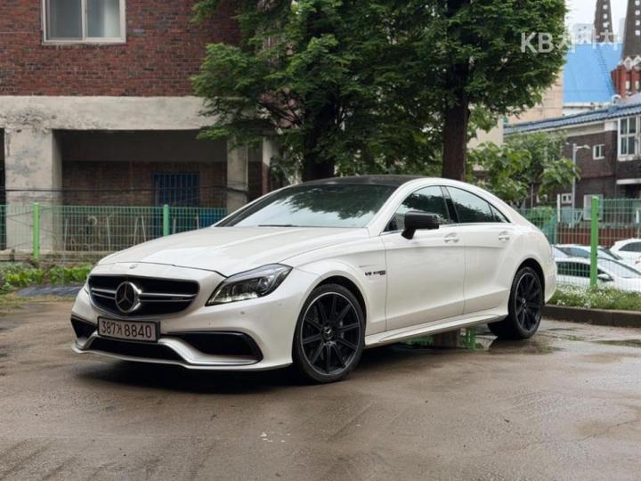Mercedes-Benz CLS-Class W218 CLS63 AMG 4 Matic W218