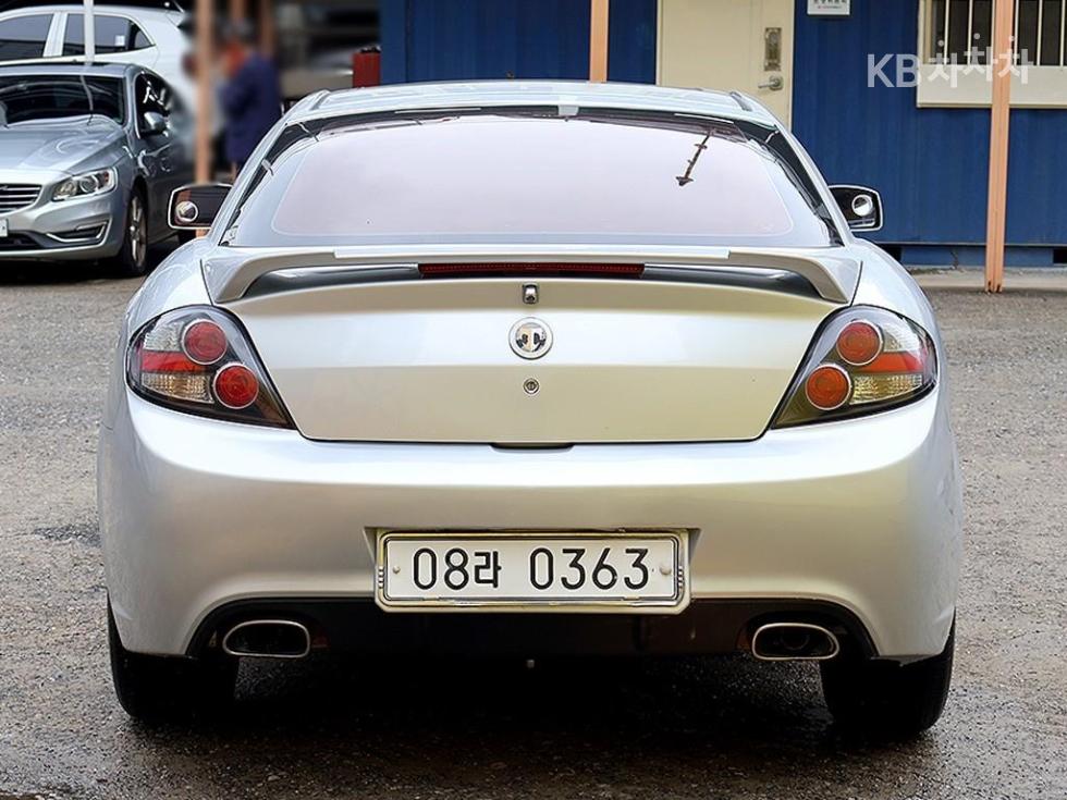 Hyundai Tuscani 2008 photo 3