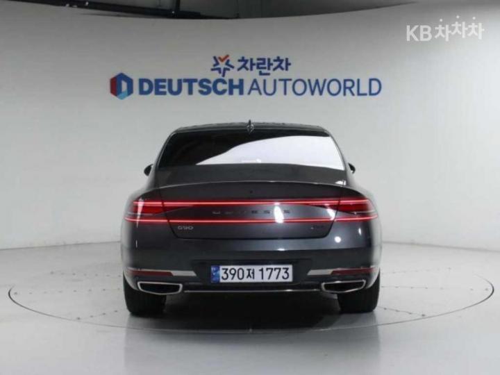 Genesis G90 RS4 3.5T AWD Base Type 5