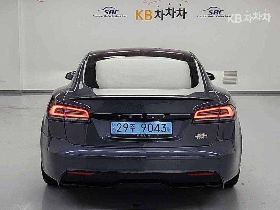 Tesla Model S — miniaturë 3