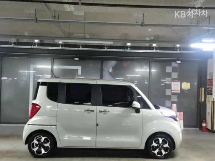 Kia Ray 1.0 Gasoline Prestige 4