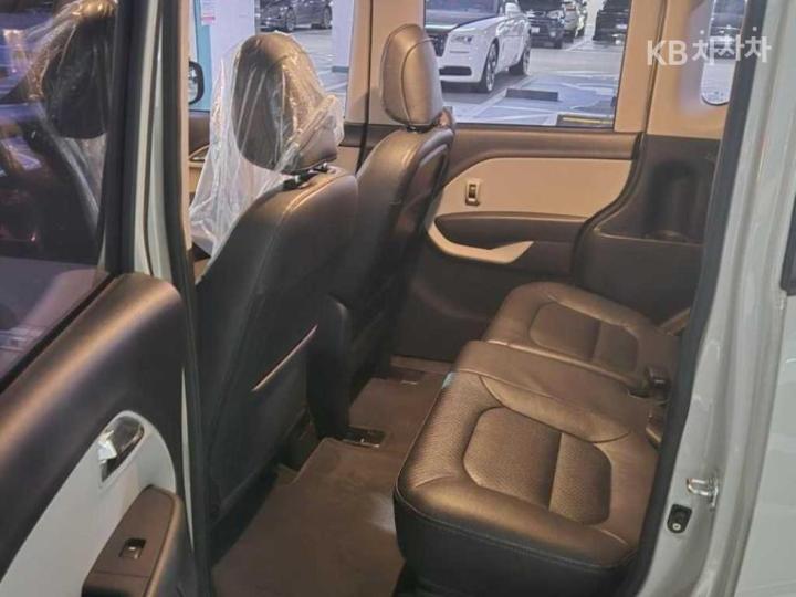 Kia Ray 1.0 Gasoline Prestige 9