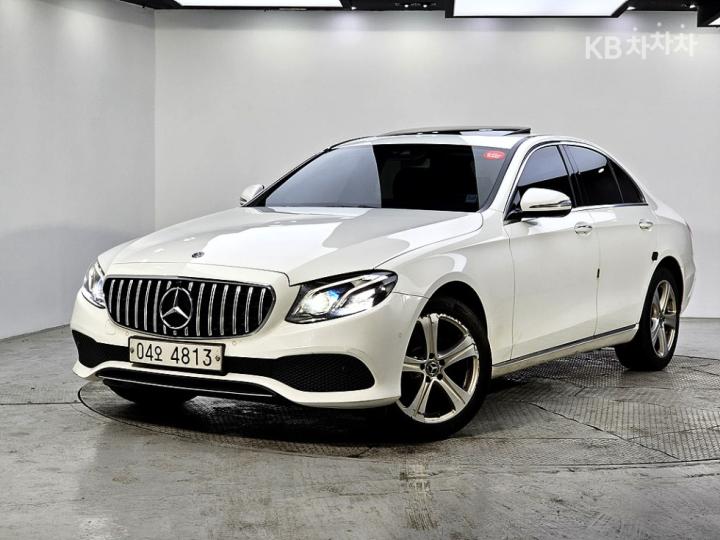 Mercedes-Benz E-Class W213 E220d 4MATIC Avantgarde