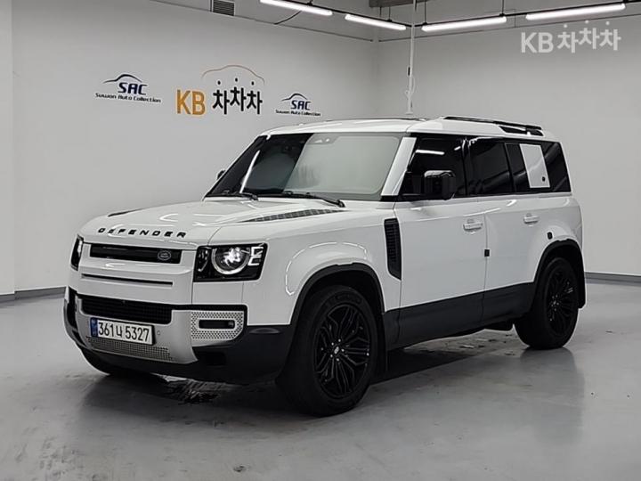 Land Rover Defender L663 110 D240 SE