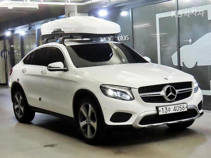 Mercedes-Benz GLC-Class X253 300 4Matic Coupe Base Type
