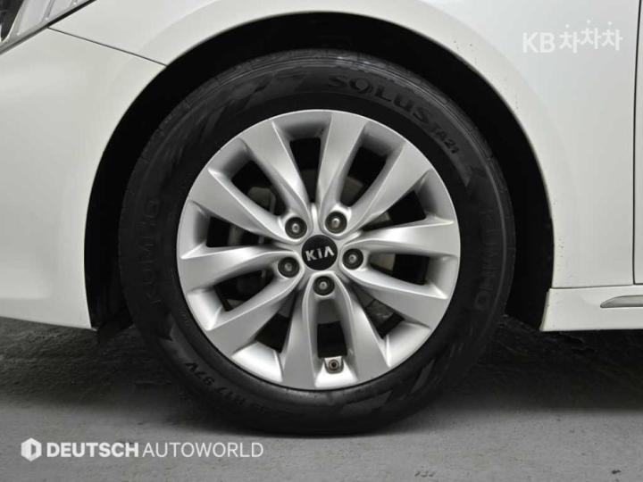 Kia K5 2.0 Gasoline SX Noblesse 6