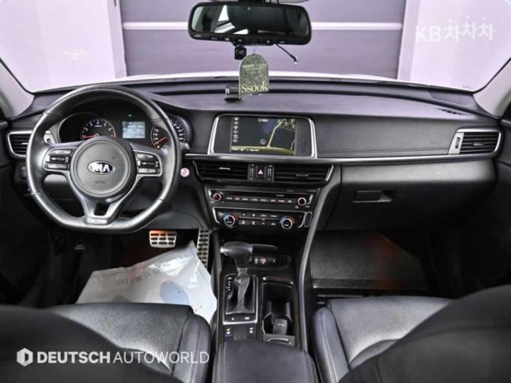 Kia K5 2.0 Gasoline SX Noblesse 8