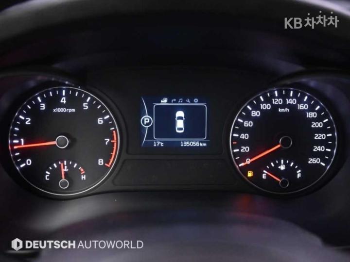 Kia K5 2.0 Gasoline SX Noblesse 9