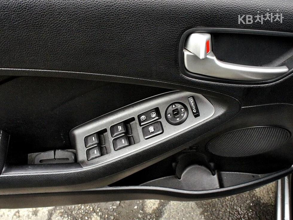 2013 - kia k3