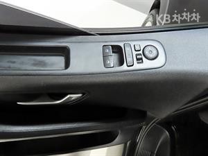 Hyundai Staria — miniaturë 8