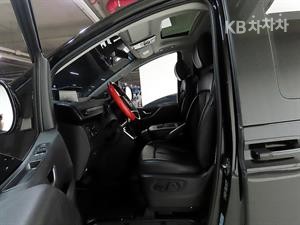 Hyundai Staria — miniaturë 16