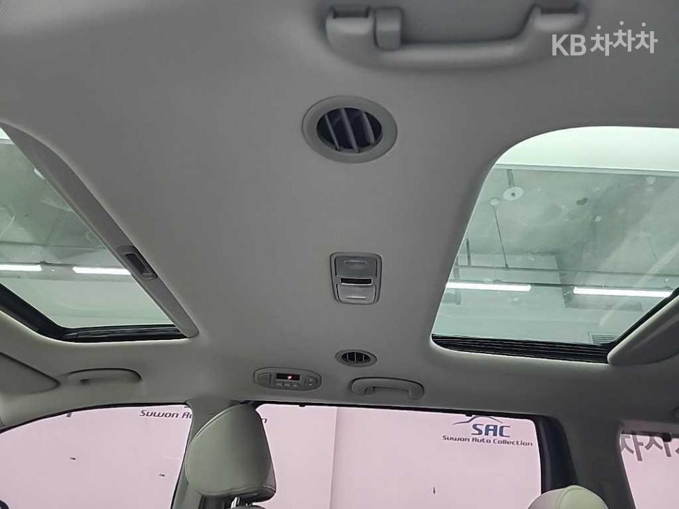 2017 - kia carnival