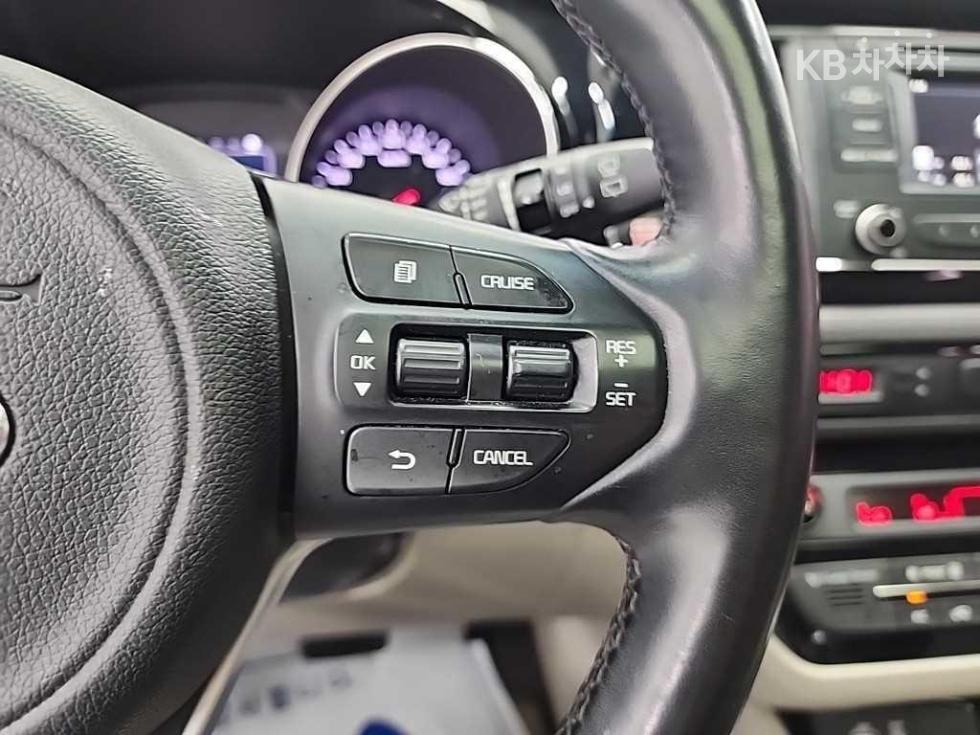 2017 - kia carnival