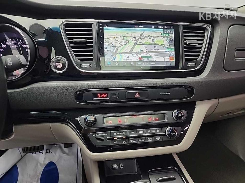 2017 - kia carnival