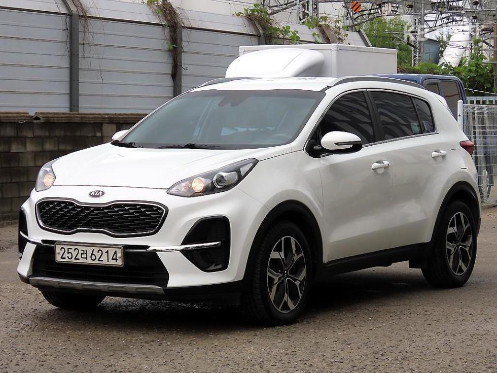 2020 - kia sportage