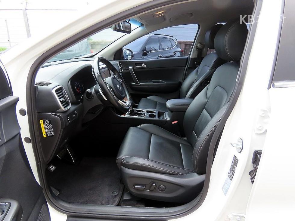 2020 - kia sportage
