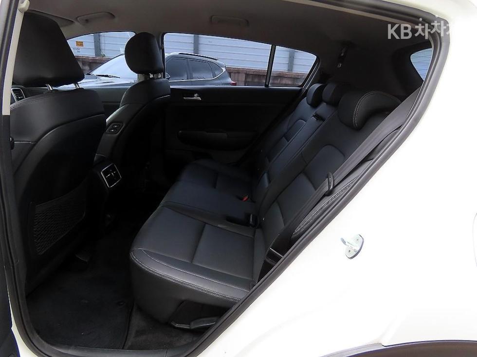 2020 - kia sportage