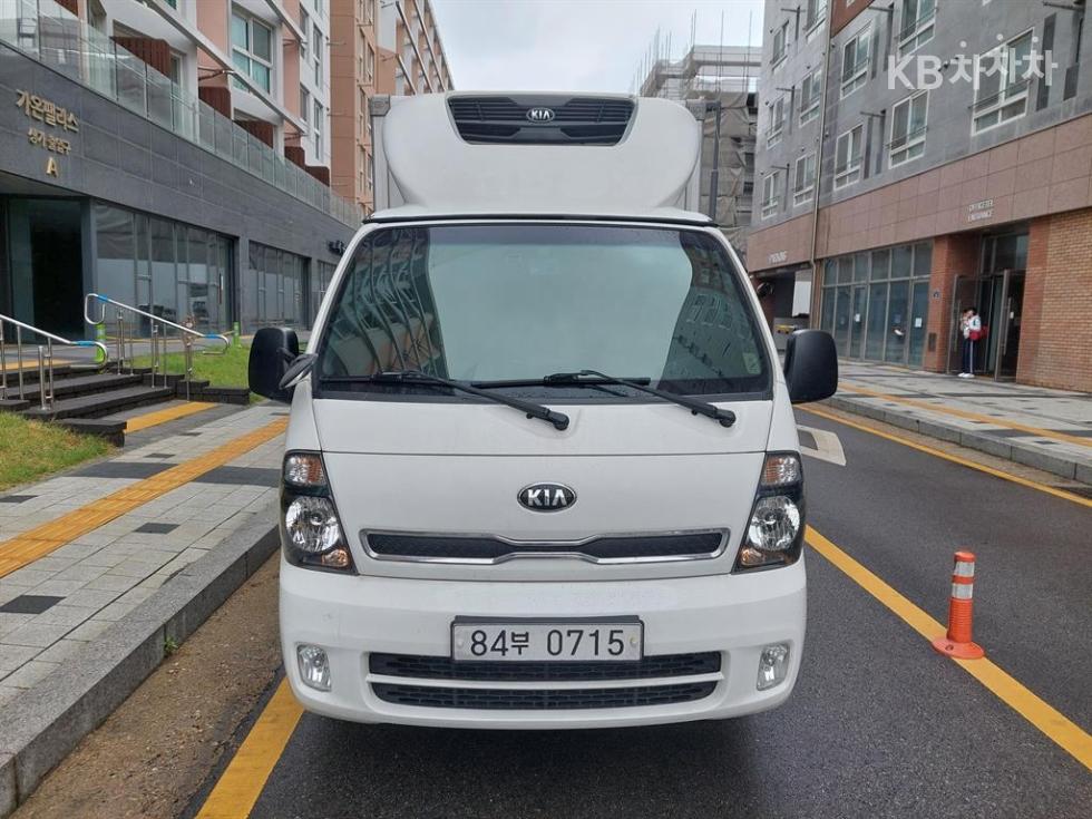 2019 - kia bongo iii