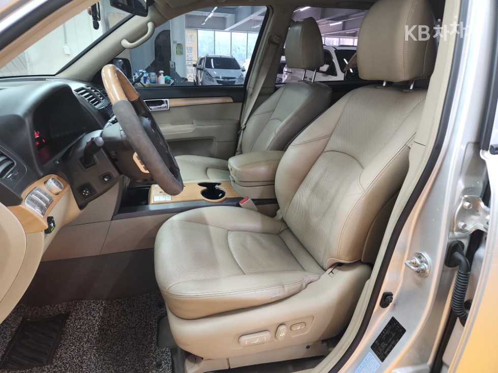 2012 - kia mohave