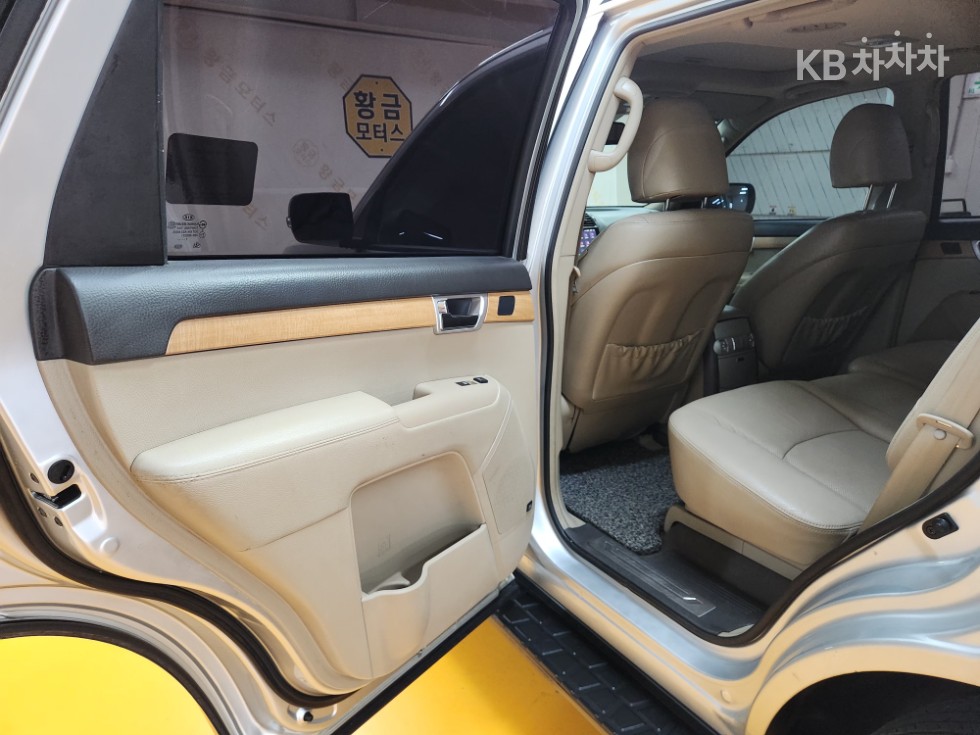 2012 - kia mohave