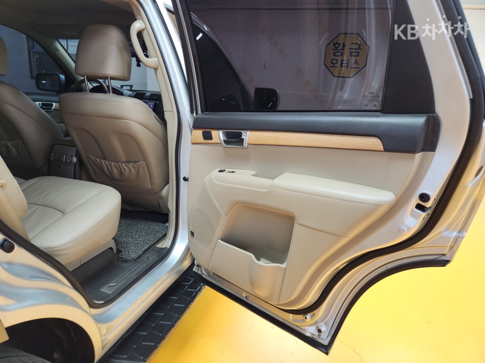 2012 - kia mohave