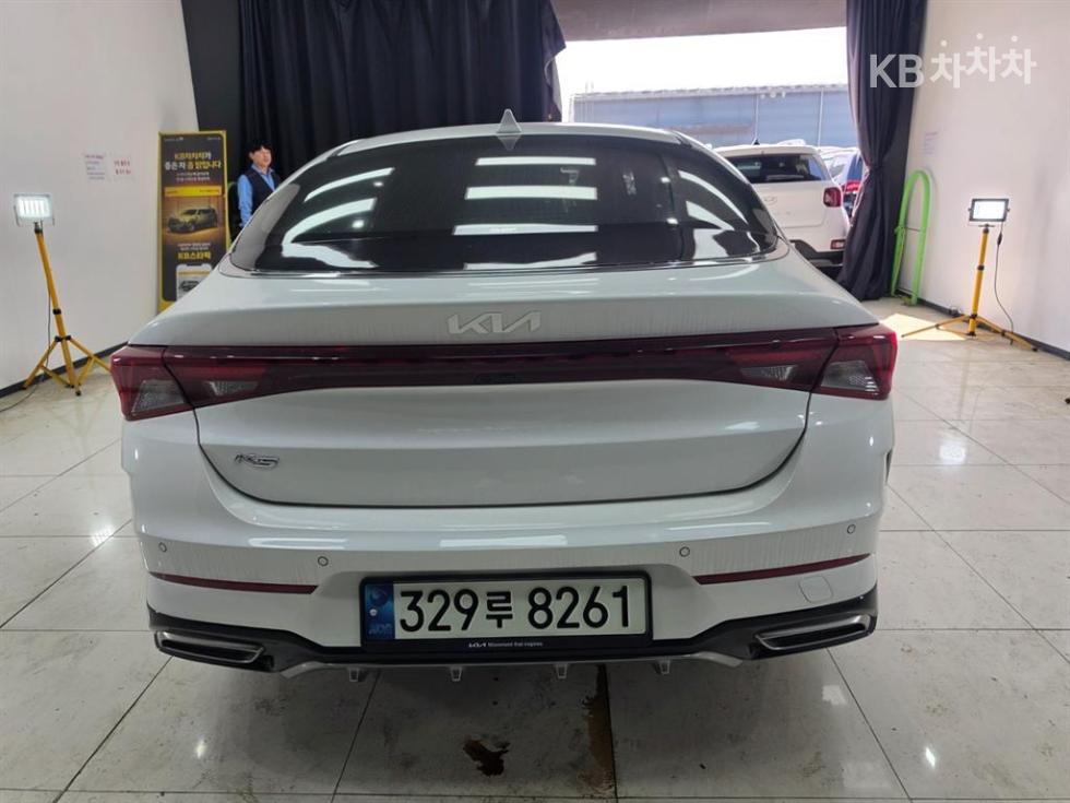 2022 - kia k5