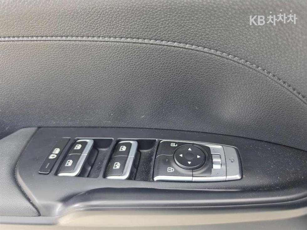 2022 - kia k5