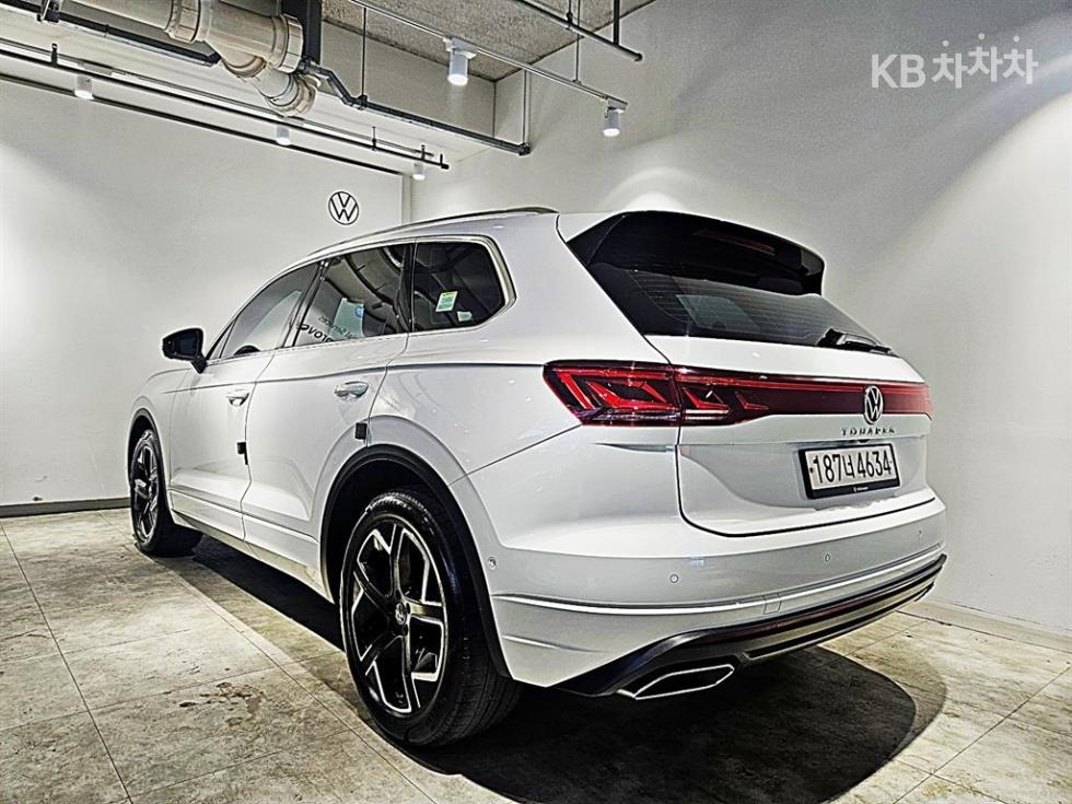 2024 - volkswagen touareg