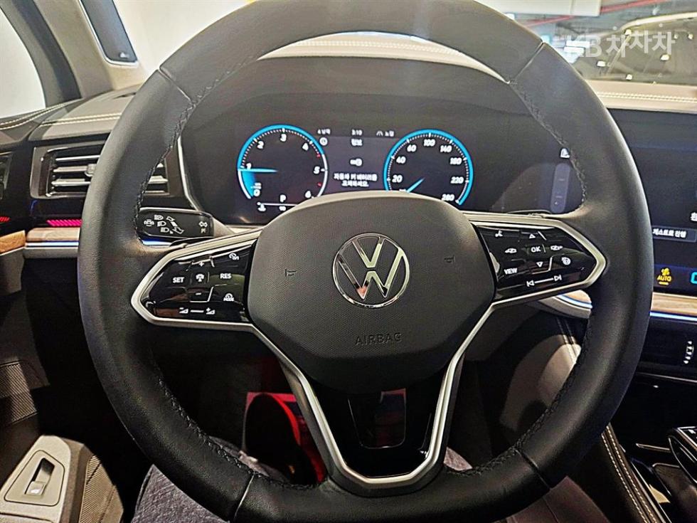 2024 - volkswagen touareg