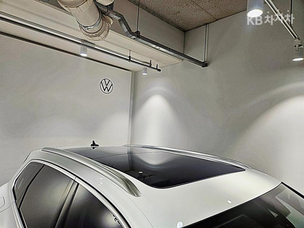 2024 - volkswagen touareg