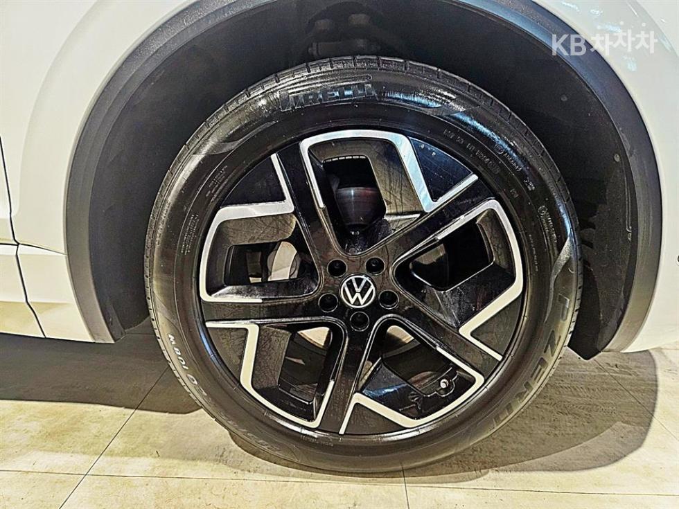 2024 - volkswagen touareg