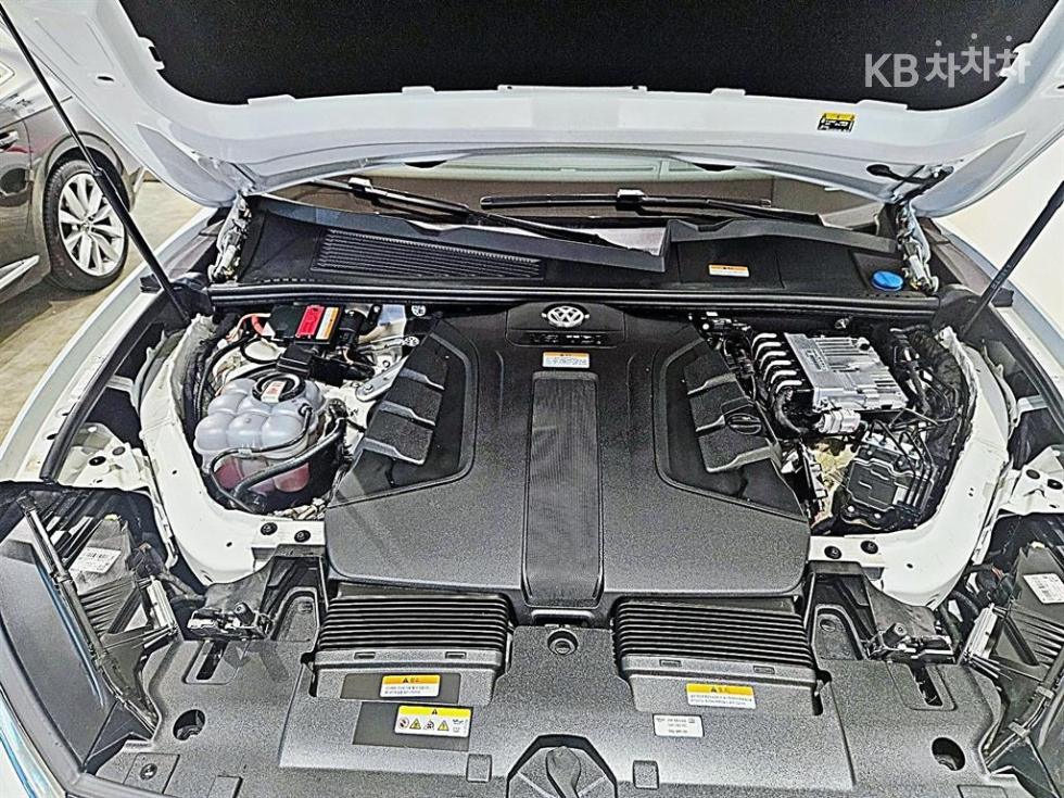 2024 - volkswagen touareg