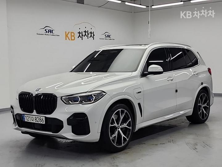 BMW X5 xDrive 45e — foto 1