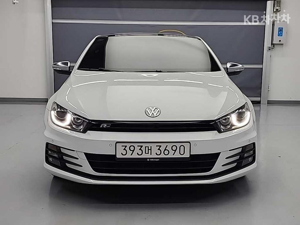 2015 - volkswagen scirocco