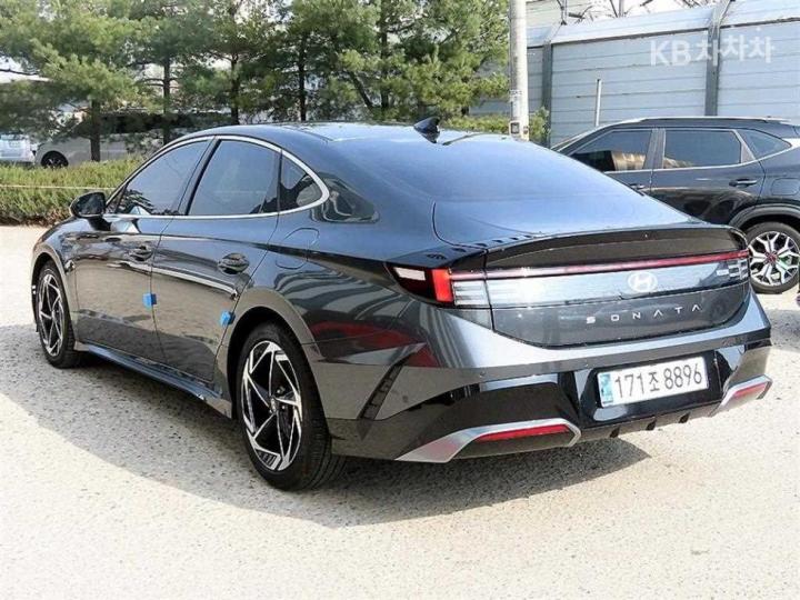 Hyundai Sonata The Edge Hybrid DN8 2.0 HEV Inspiration 4