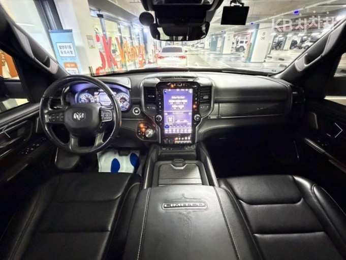 2018 Dodge Used Car photo