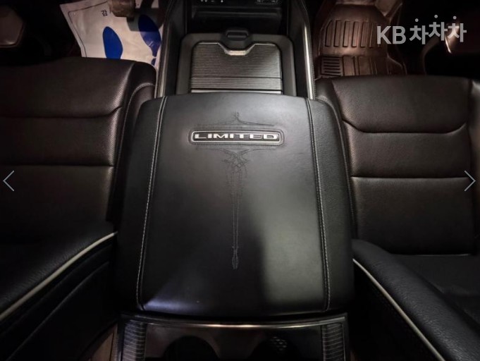 2018 Dodge Used Car photo