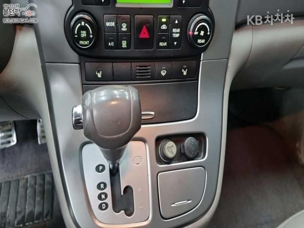 2009 - kia grand carnival