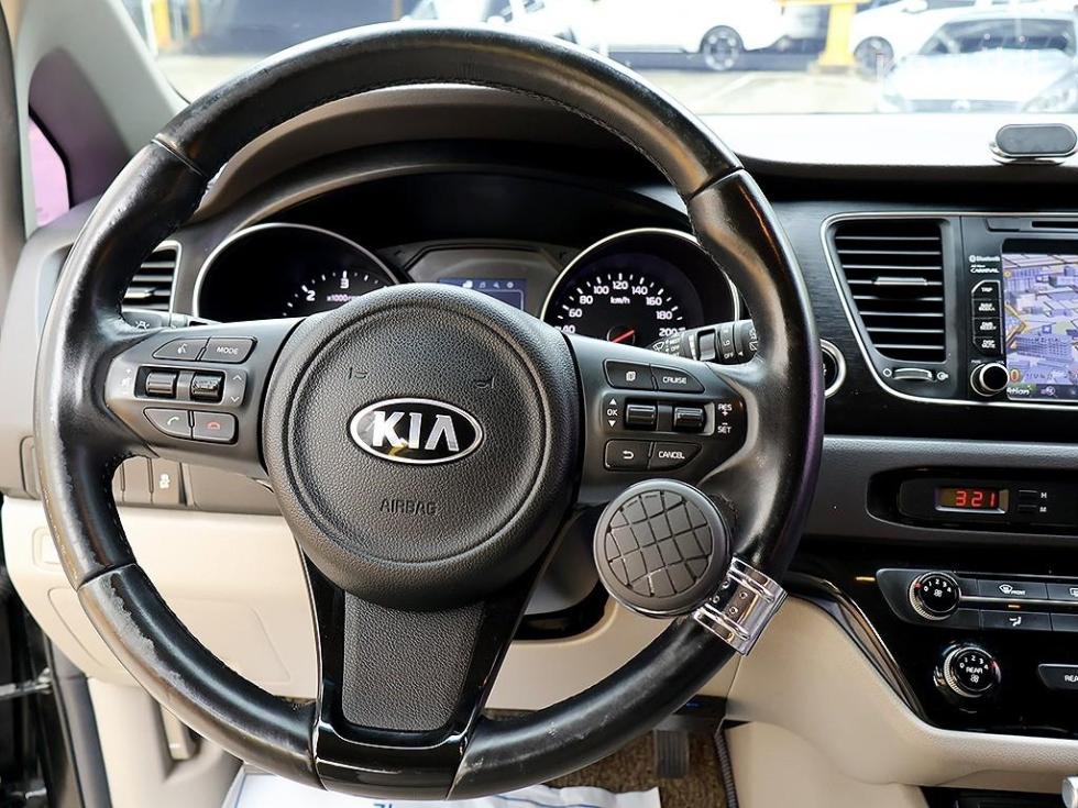 2015 - kia carnival