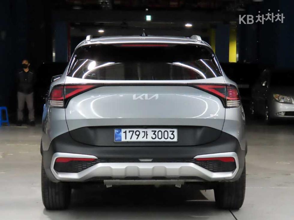 2023 - kia sportage