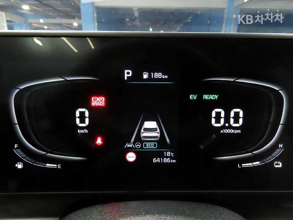 2023 - kia sportage