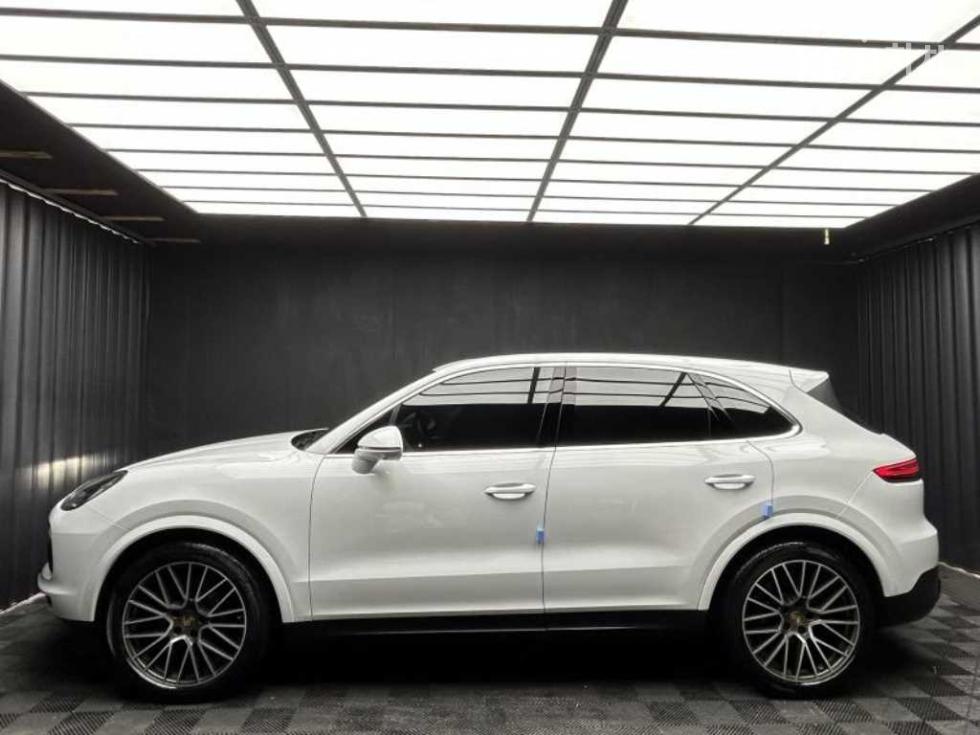 2022 Porsche (9Y0) photo