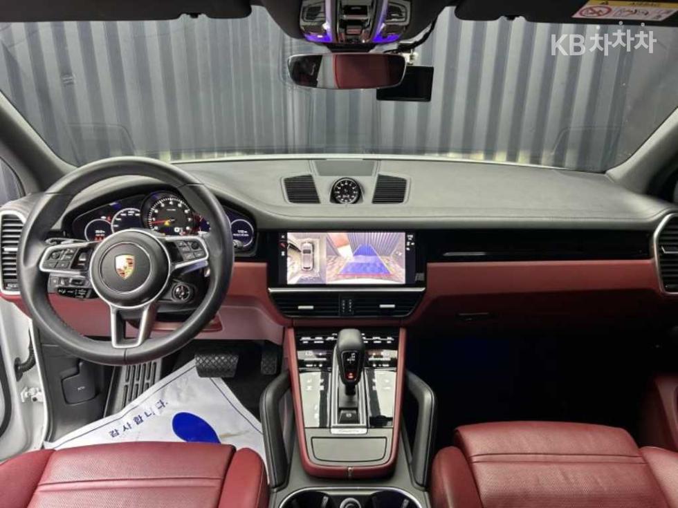 2022 Porsche (9Y0) photo