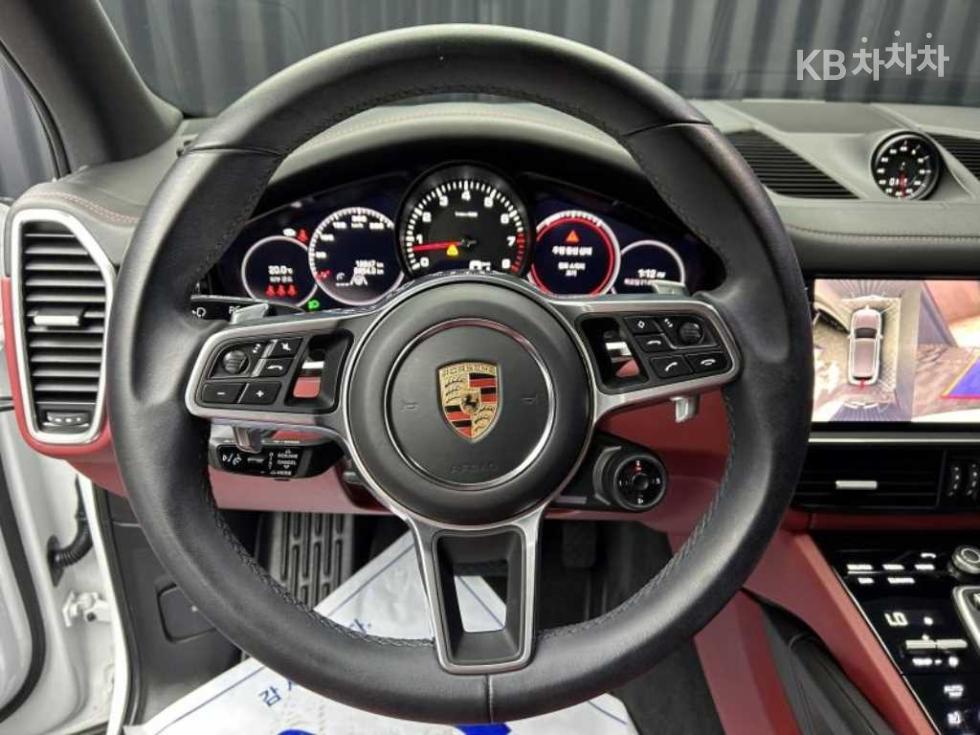 2022 Porsche (9Y0) photo