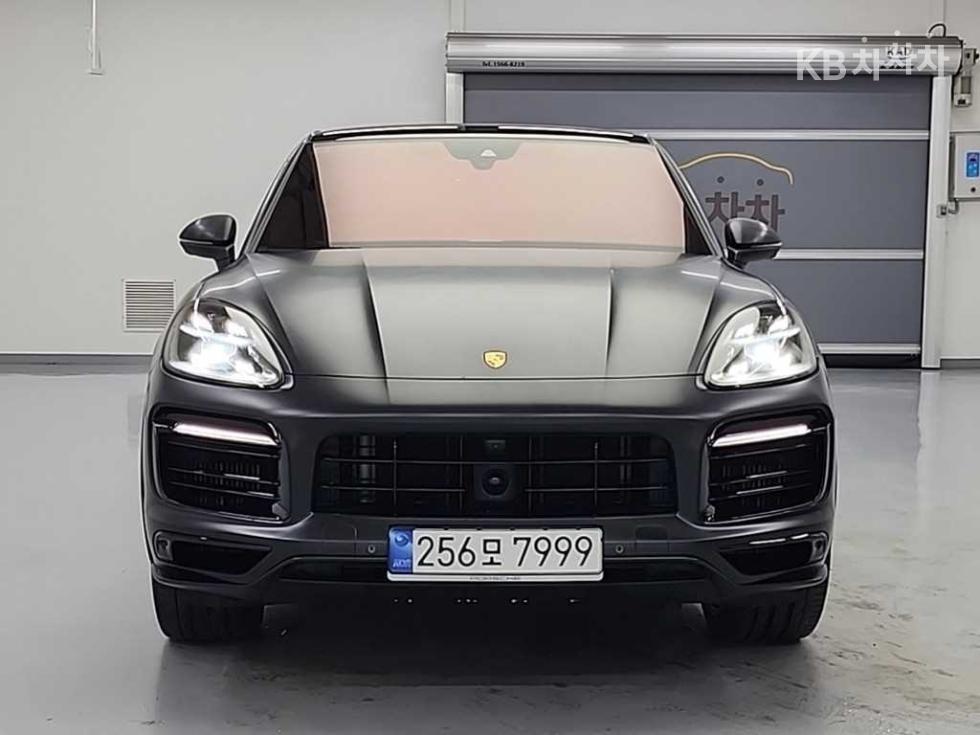 2023 Porsche (9Y0) photo