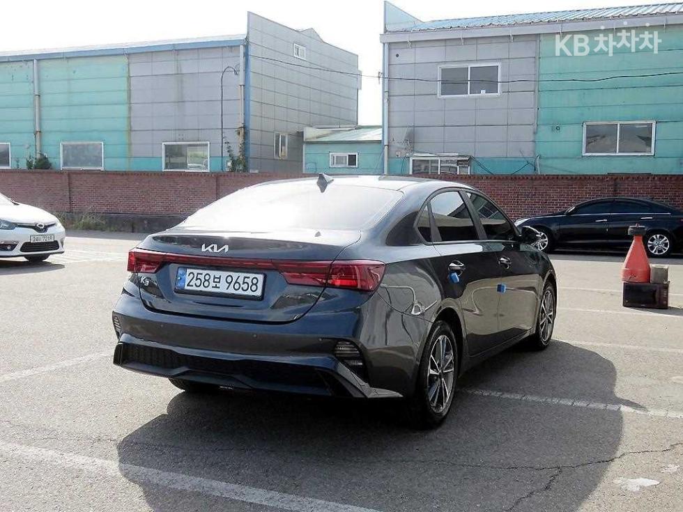 2022 - kia k3