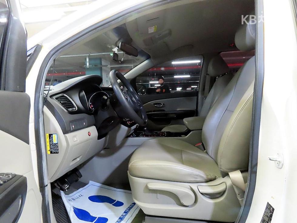 2015 - kia carnival
