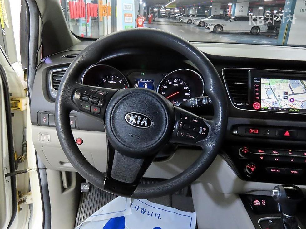 2015 - kia carnival